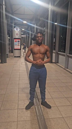 unknownt4076, 21 years old from United Kingdom