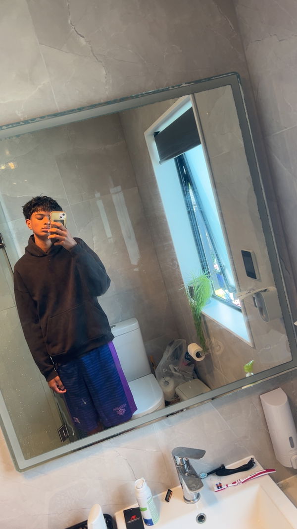 varunkoripa5, 18 years old from New Zealand