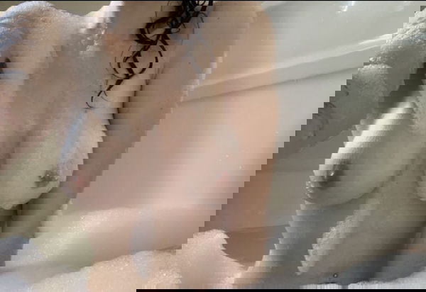 vejofi5561, 20 years old from United States