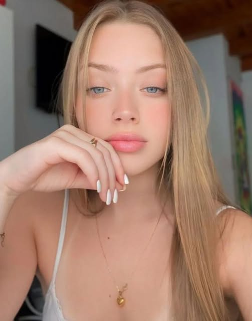 vomede3319, 20 years old from United Kingdom