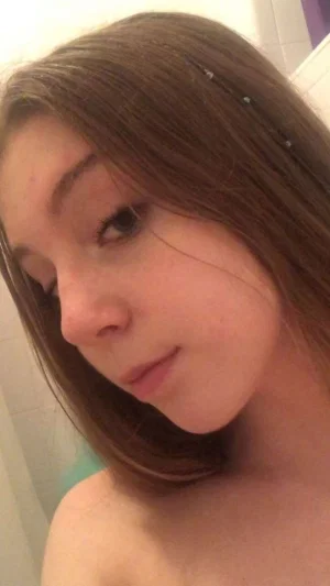wewas74372, 18 years old from United States