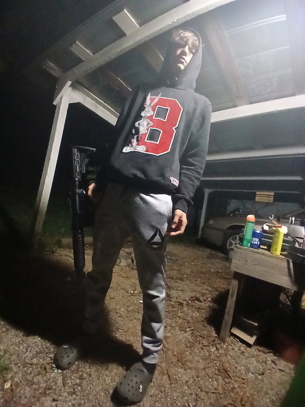 xanderknight40, 20 years old from Canada