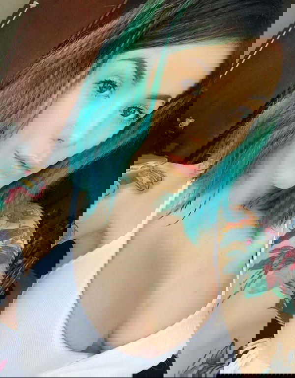 xihafor806, 20 years old from United Kingdom