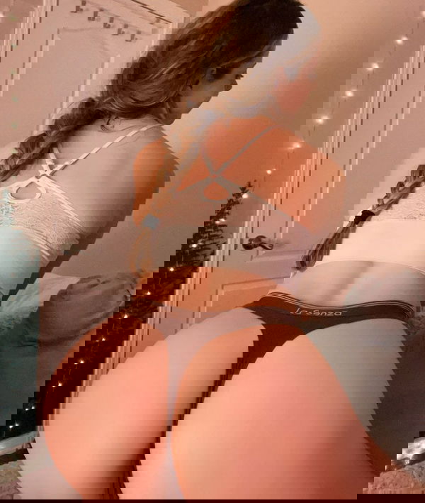 zippatwit, 23 years old from United States